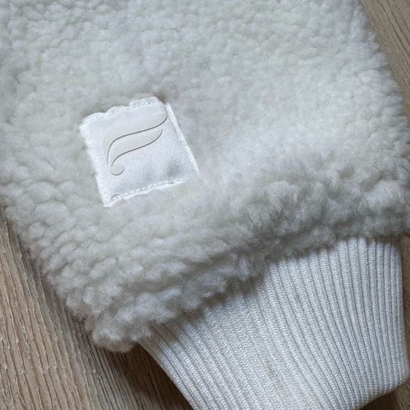 Fabletics Teddy Sherpa Oversized Bomber Jacket Bone XL NWT - Picture 5 of 11